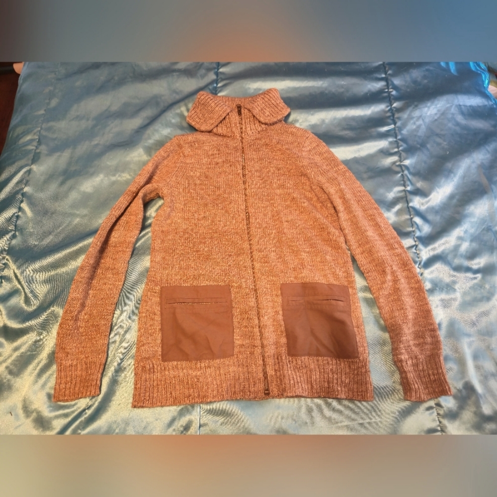 Gap Oatmeal Zipper Sweater Size Small